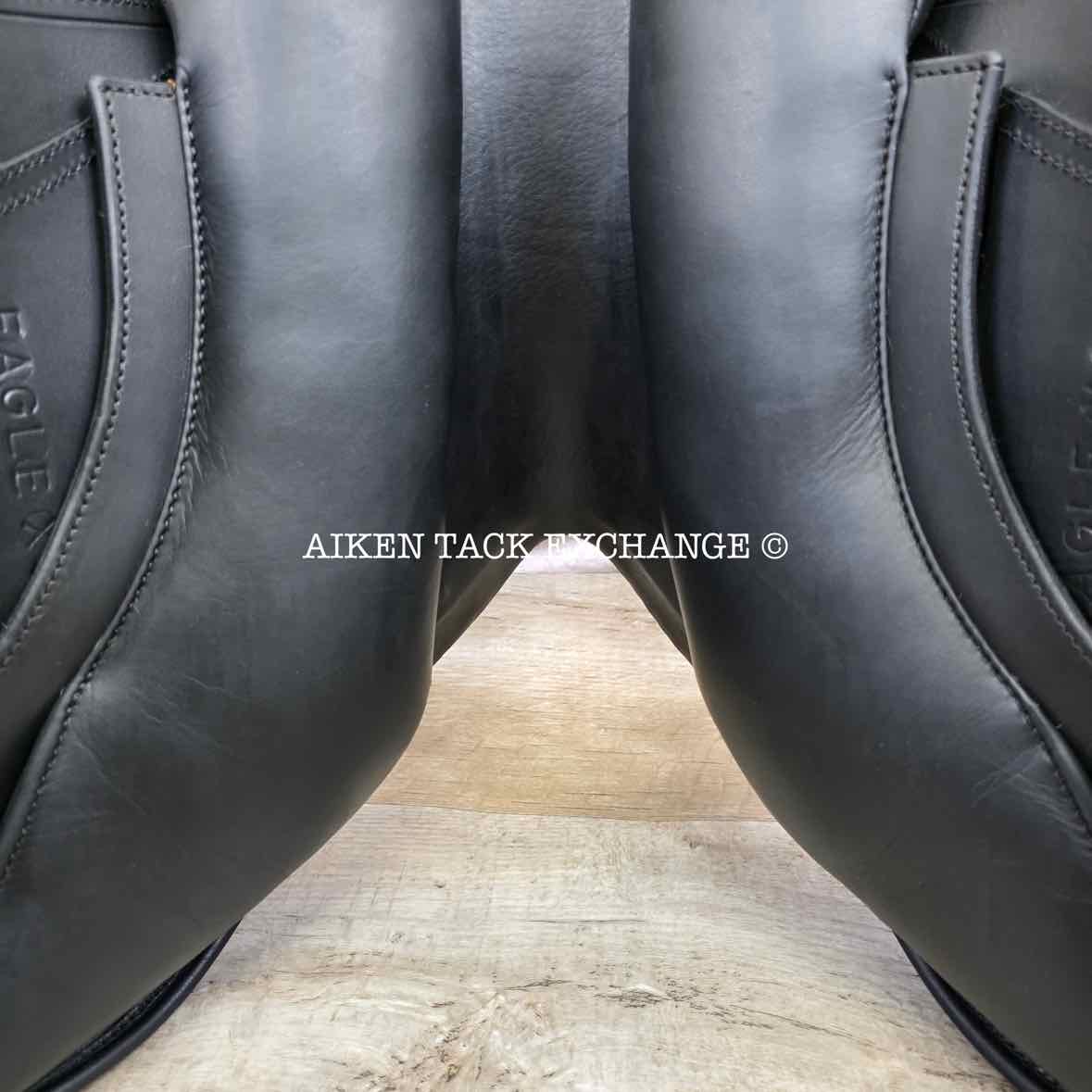 **On Trial** 2010 Schleese Eagle XC Monoflap Jump Saddle, 18" Seat, Adjustable AdapTree, Wool Flocked Panels