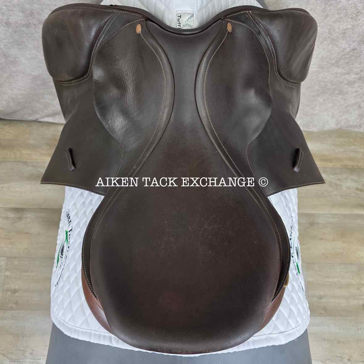 2006 Bates Close Contact Jump Saddle, 17.5" Seat, Adjustable Tree - Changeable Gullet, Wool Flocked Panels
