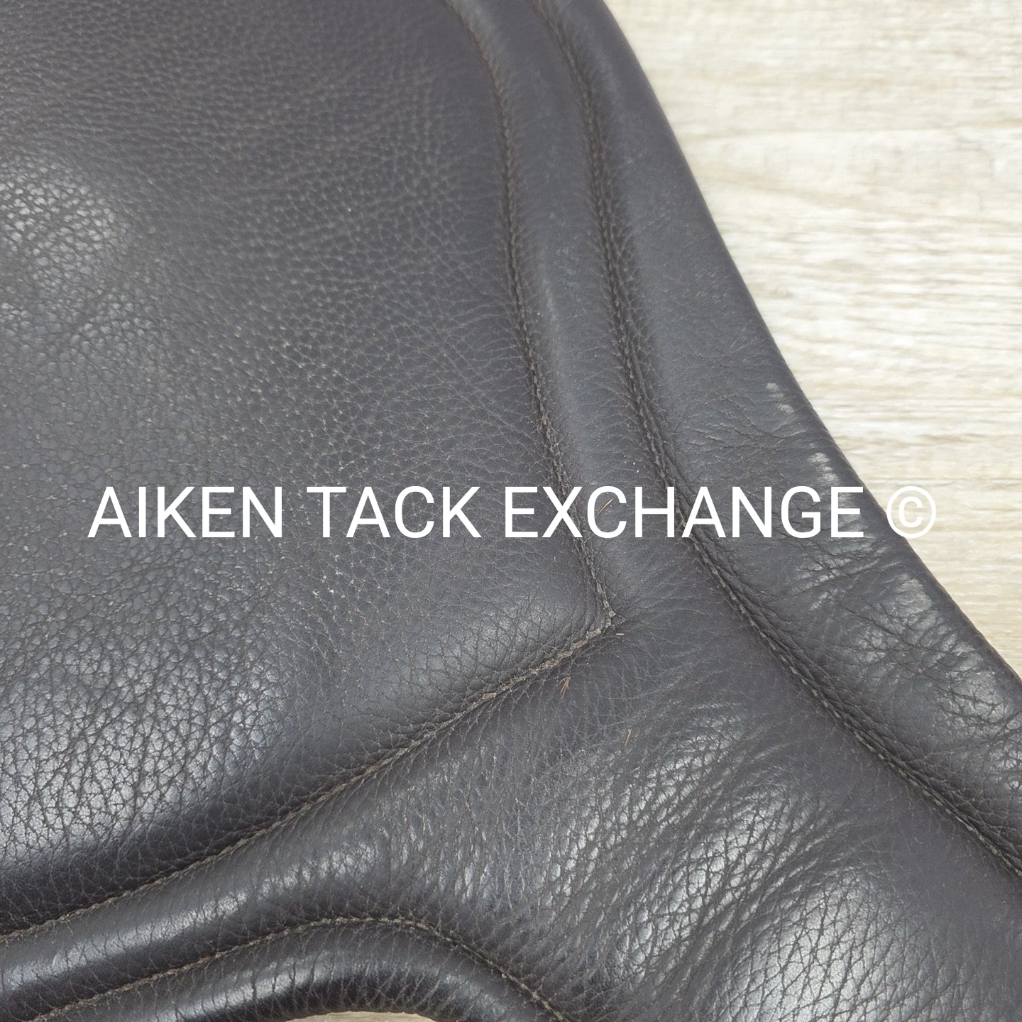 Fairfax Short Stud Guard Belly Guard Girth, Size 28" (has blemishes)