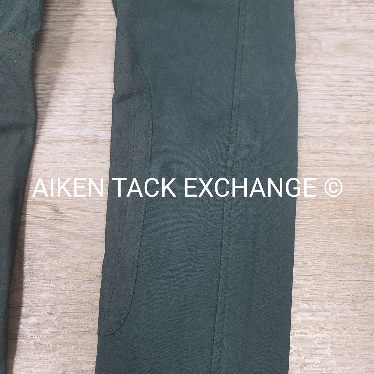 Tailored Sportsman Trophy Hunter Knee Patch Breeches, Size 10 R