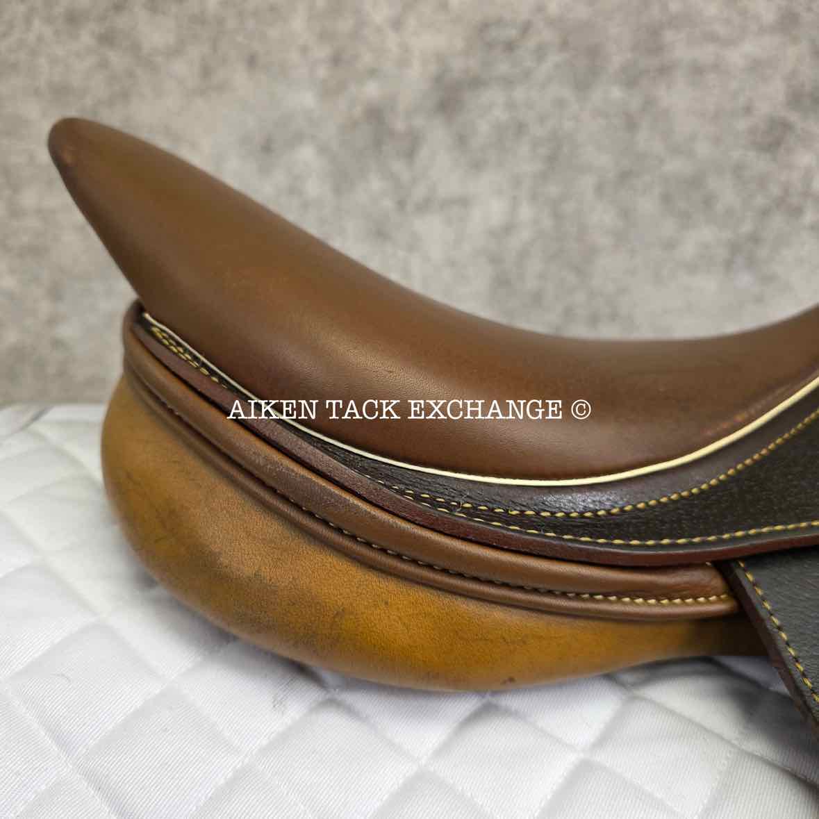 Collegiate Miller's USET Close Contact Jump Saddle, 16.5" Seat, Medium Tree, Foam Panels