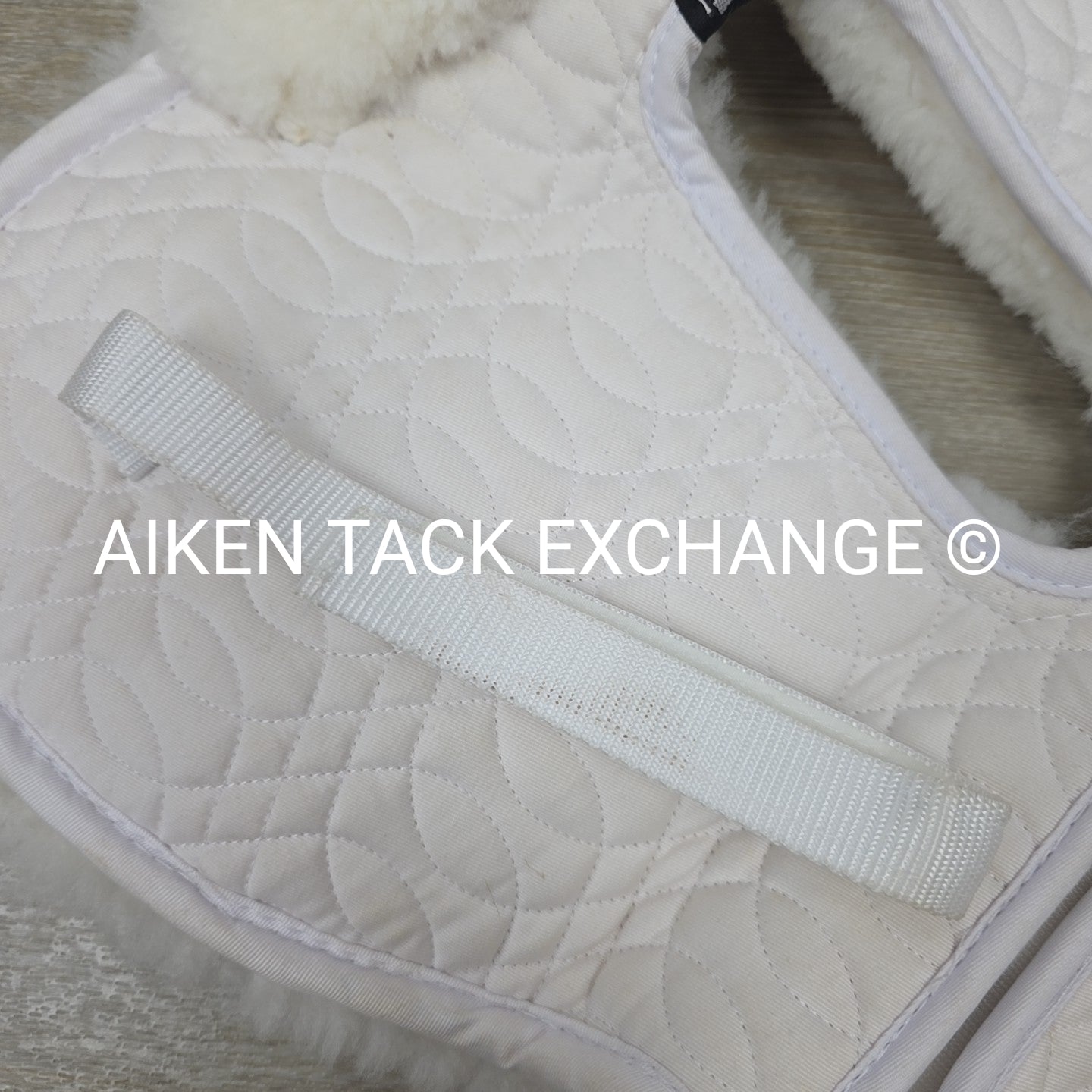 Ovation Europa Sheepskin Whither Relief Lift Back Half Pad, Size Medium (Does No