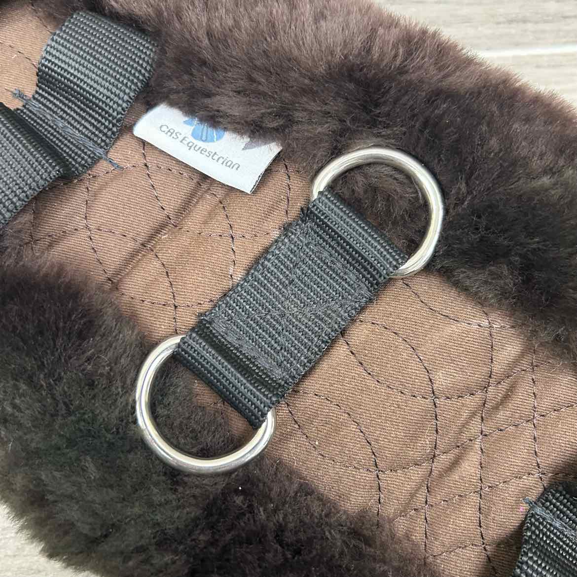 CAS Equestrian Sheepskin Girth, Brown, 20"