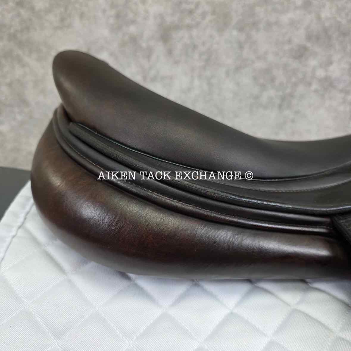 2017 Equipe Synergy Monoflap Jump Saddle, 17.5" Seat, Medium Wide Tree, Foam Panels