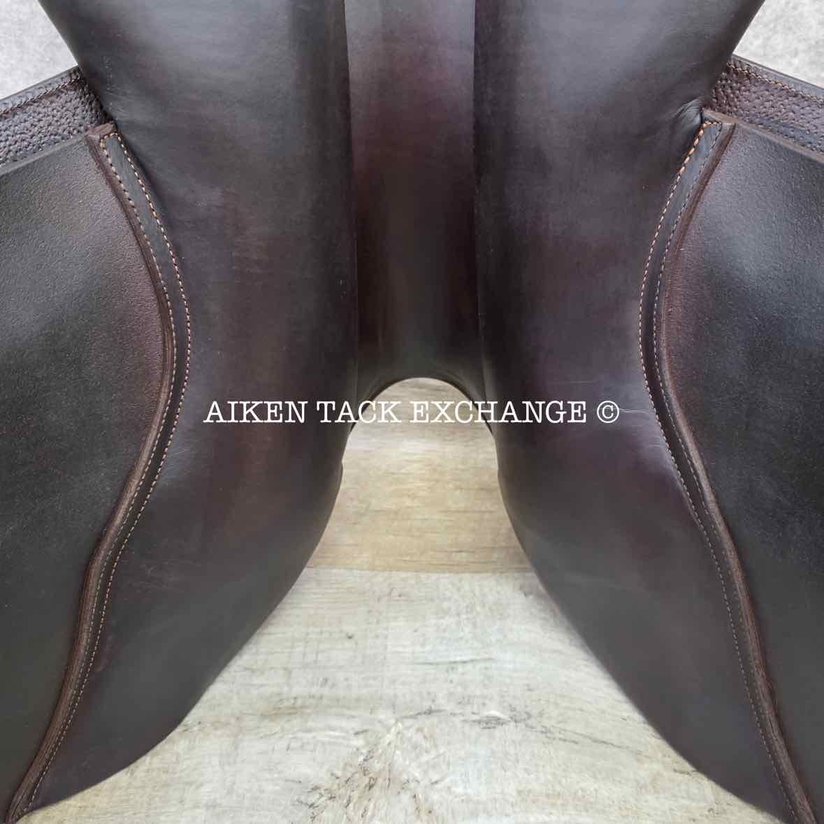 2021 CWD SE02 Close Contact Jump Saddle, 18" Seat, 3C Flap, Medium Tree, Foam Panels, Full Buffalo Leather