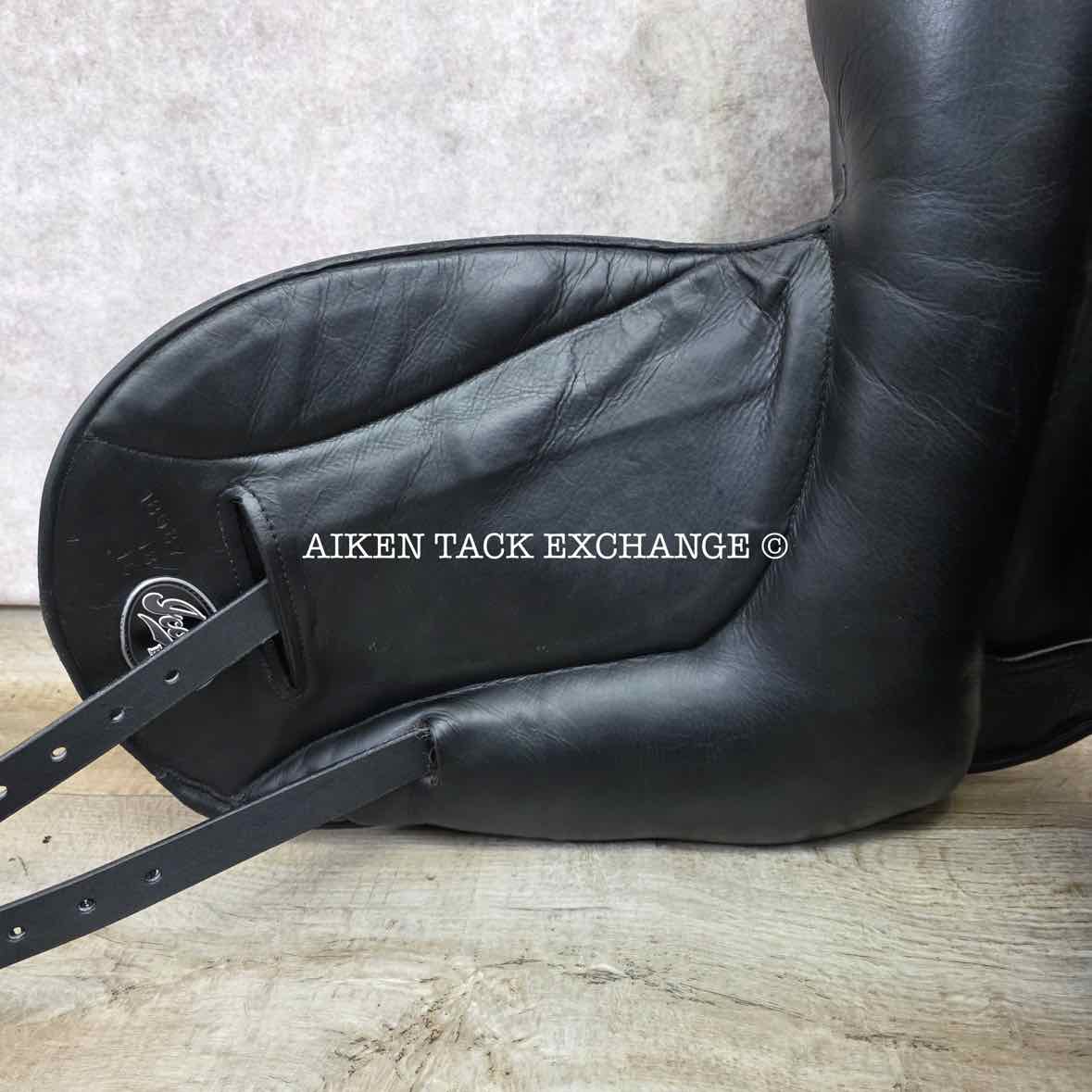 2019 Custom Saddlery Icon Flight Monoflap Dressage Saddle, 18" Seat, Adjustable Tree, Wool Flocked Panels