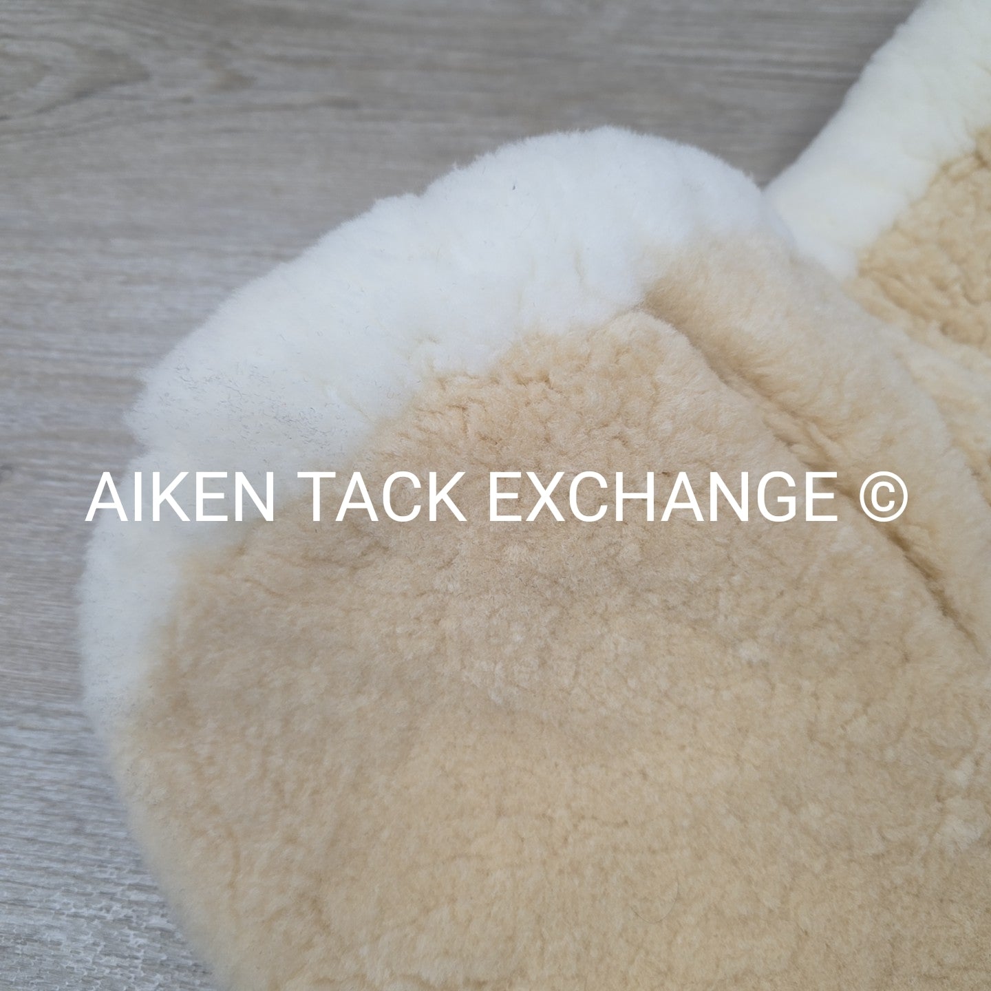 Fleeceworks FXK Classic Sheepskin Half Pad with Rolled Edges, Medium