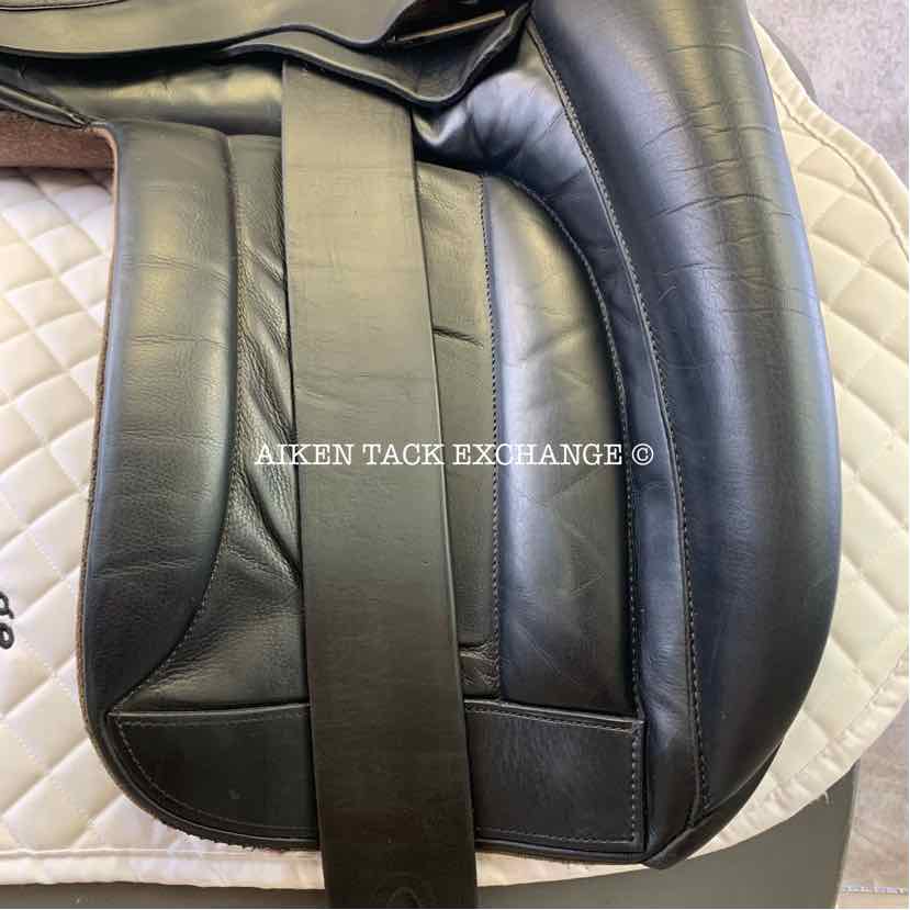 2000 Black Country Pedigree Vinici Monoflap Dressage Saddle, 17.5" Seat, Medium Wide Tree, Wool Flocked Serge Panels