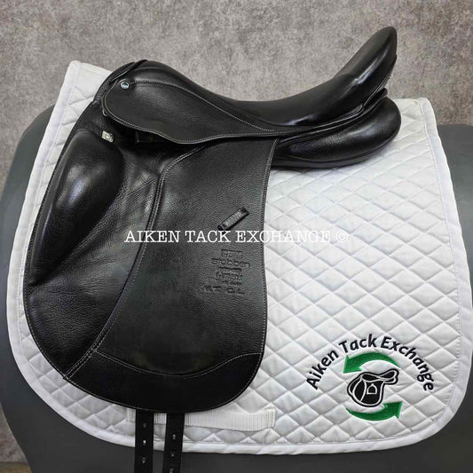 2015 Stubben Genesis Deluxe CL NT Dressage Saddle, 17.5" Seat with Biomex, 28cm Tree - Medium Narrow, Wool Flocked Panels