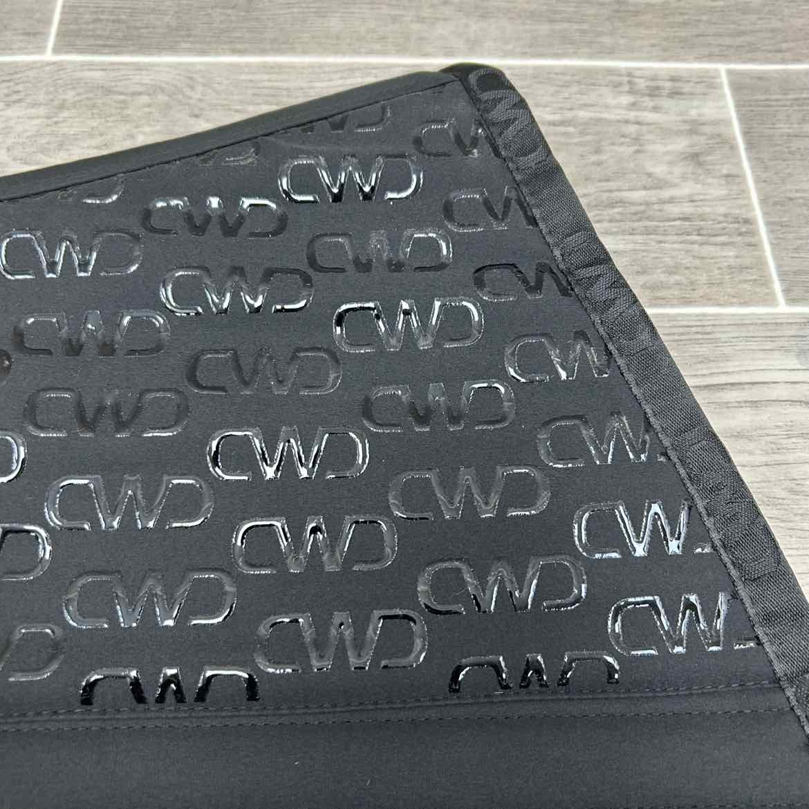 CWD Jumping Saddle Pad with Matching Ear Bonnet, Size Full