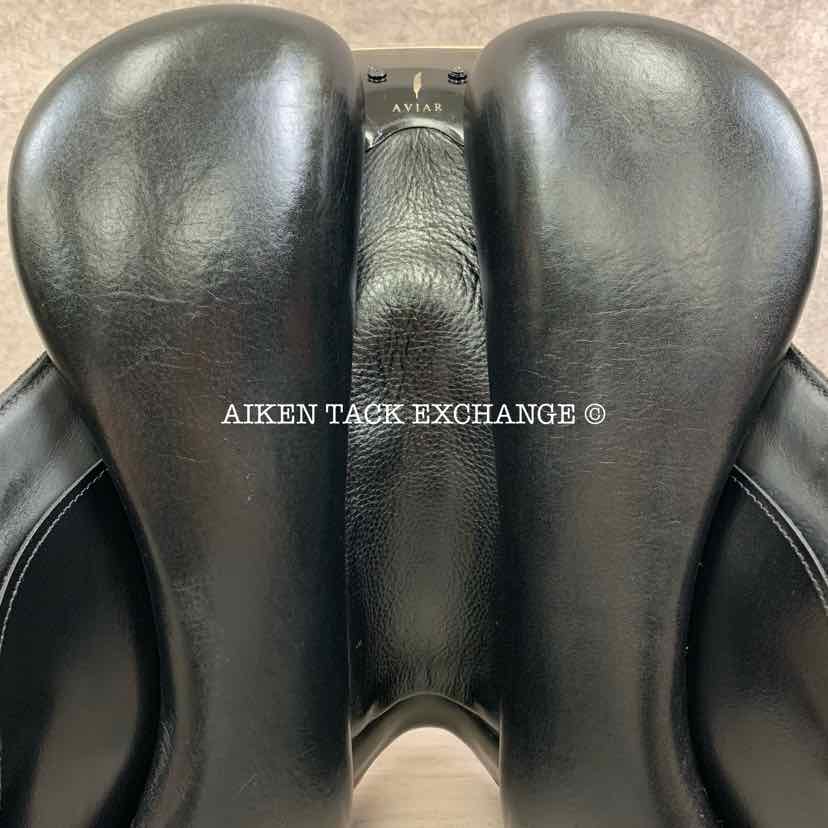 2021 Aviar Rook 1.0 Monoflap Dressage Saddle, 17.5" Seat, Adjustable Flex Tree, Foam Panels