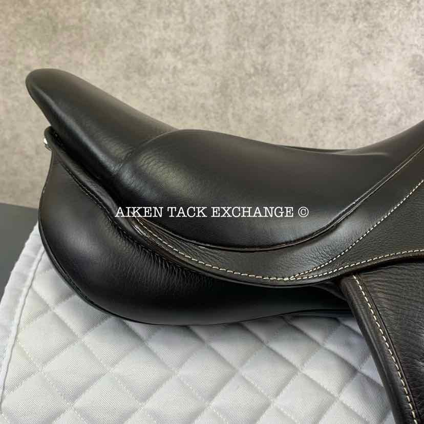 2021 Stubben Zaria Optimum Monoflap Jump Saddle, 17.5" Seat with Biomex, Short Flap, 27 cm Tree - Narrow, Wool Flocked Panels