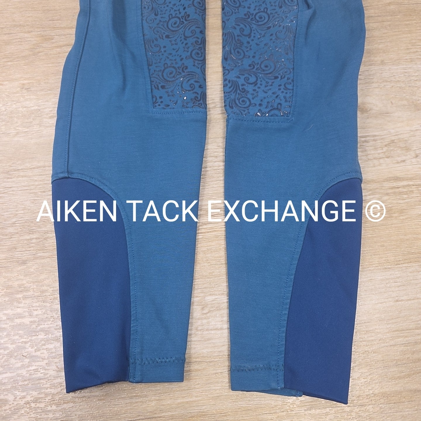 BARGAIN BUNDLE: SmartPak Silicone Grip Full Seat Breeches & Pikeur Knee Patch, S