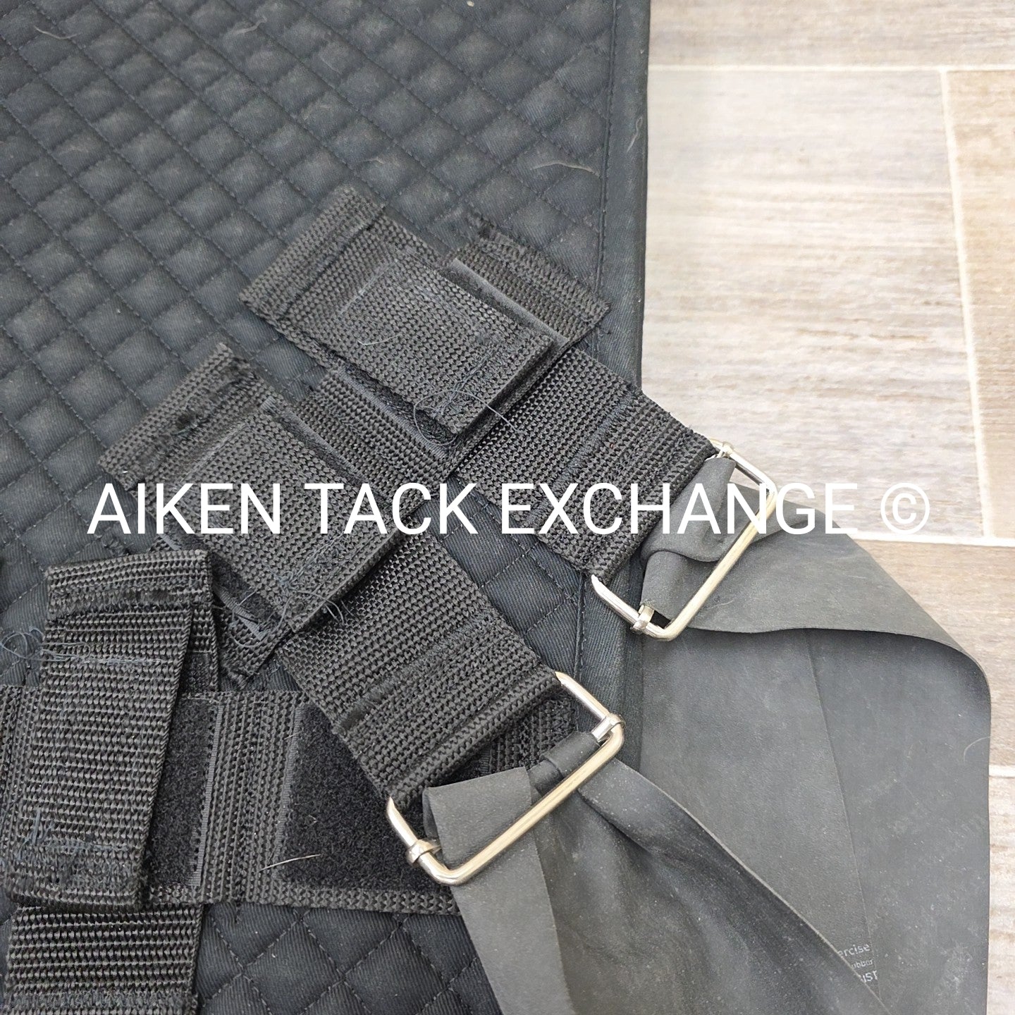 Shires Arma Contour Pro Dressage Saddle Pad with Elastic Training Bands