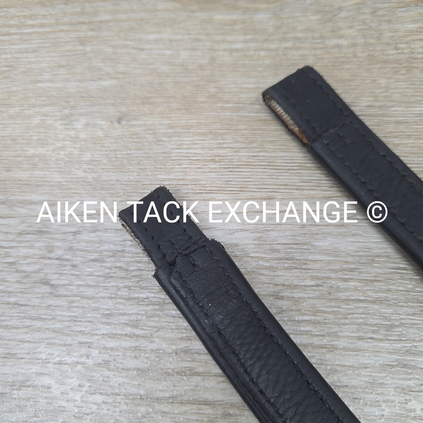 Devoucoux Makila Stirrup Leathers, Black, Size Small