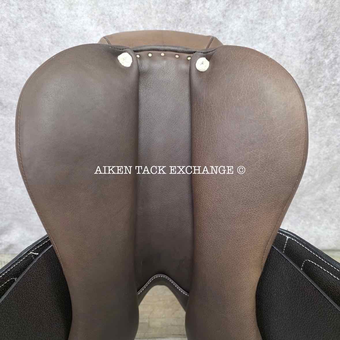 HDR - Henri de Rivel Evolution IGP Close Contact Jump Saddle, 18" Seat, Adjustable Tree - Changeable Gullet, Foam Panels