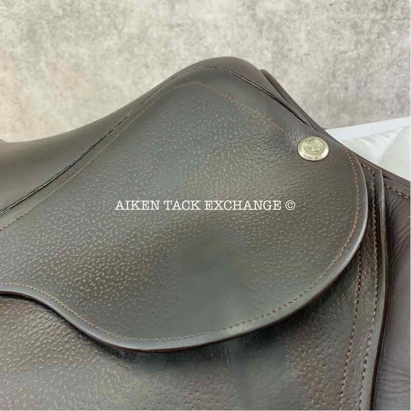 **SOLD** 2016 CWD SE02 Close Contact Jump Saddle, 17.5" Seat, 2L Flap, Medium Tree, Foam Panels