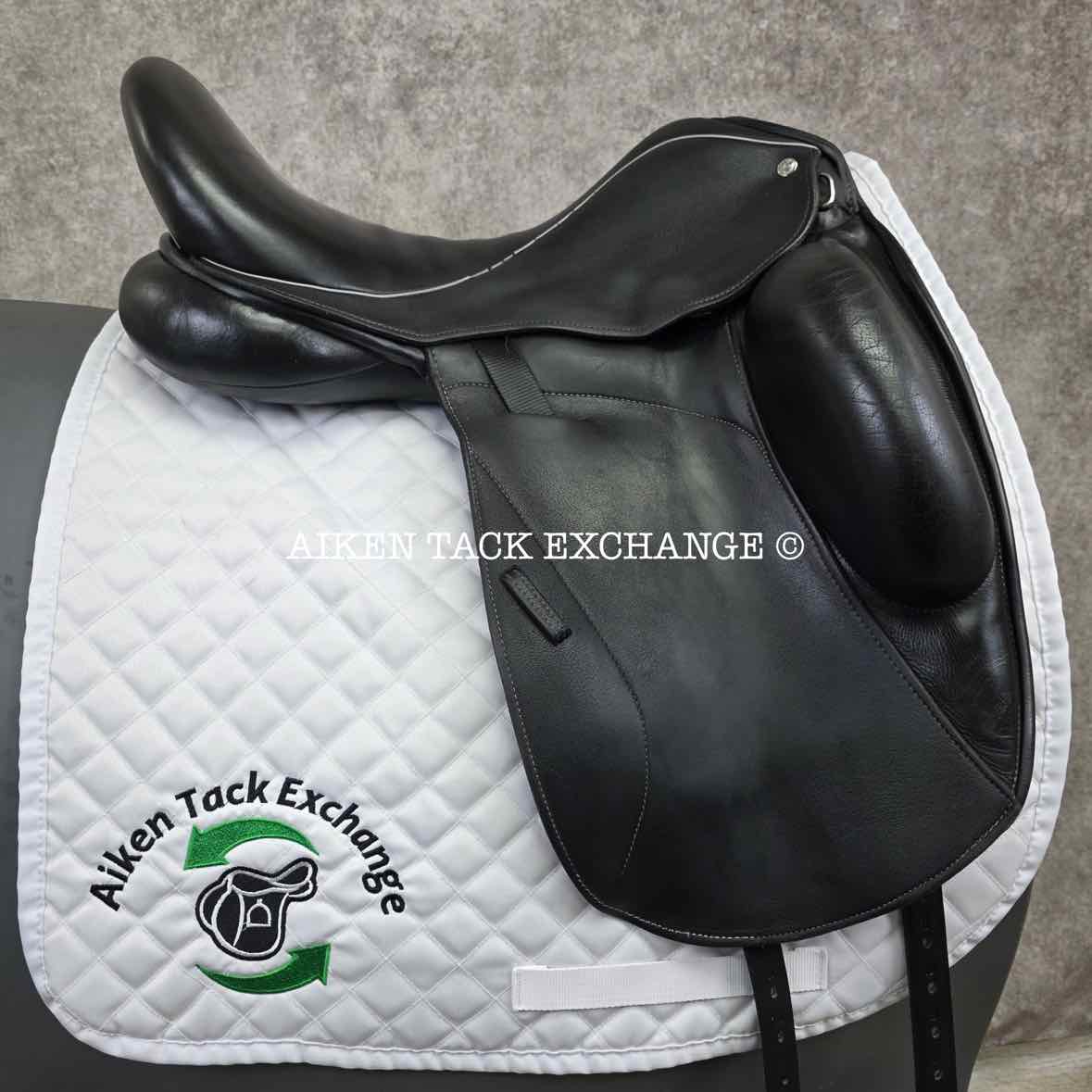 2019 Custom Saddlery Icon Star Monoflap Dressage Saddle, 18" Seat, Adjustable Tree, Wool Flocked Panels