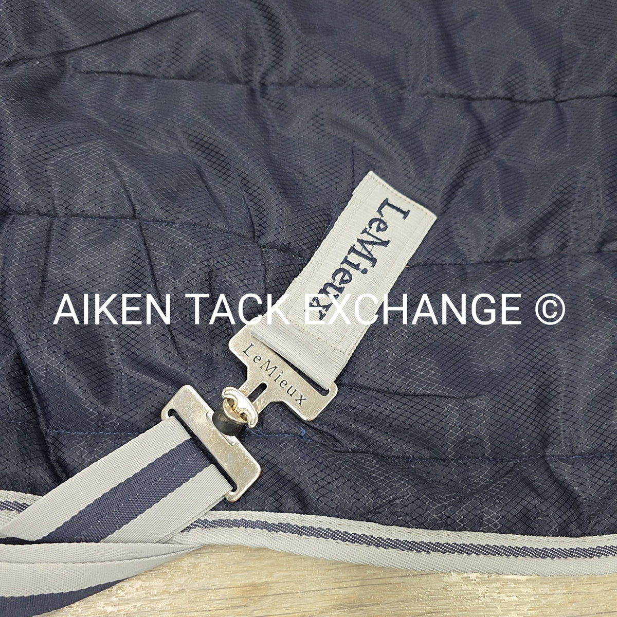 LeMieux Arika 100g fil Stable-Tek Rug, Size 81"