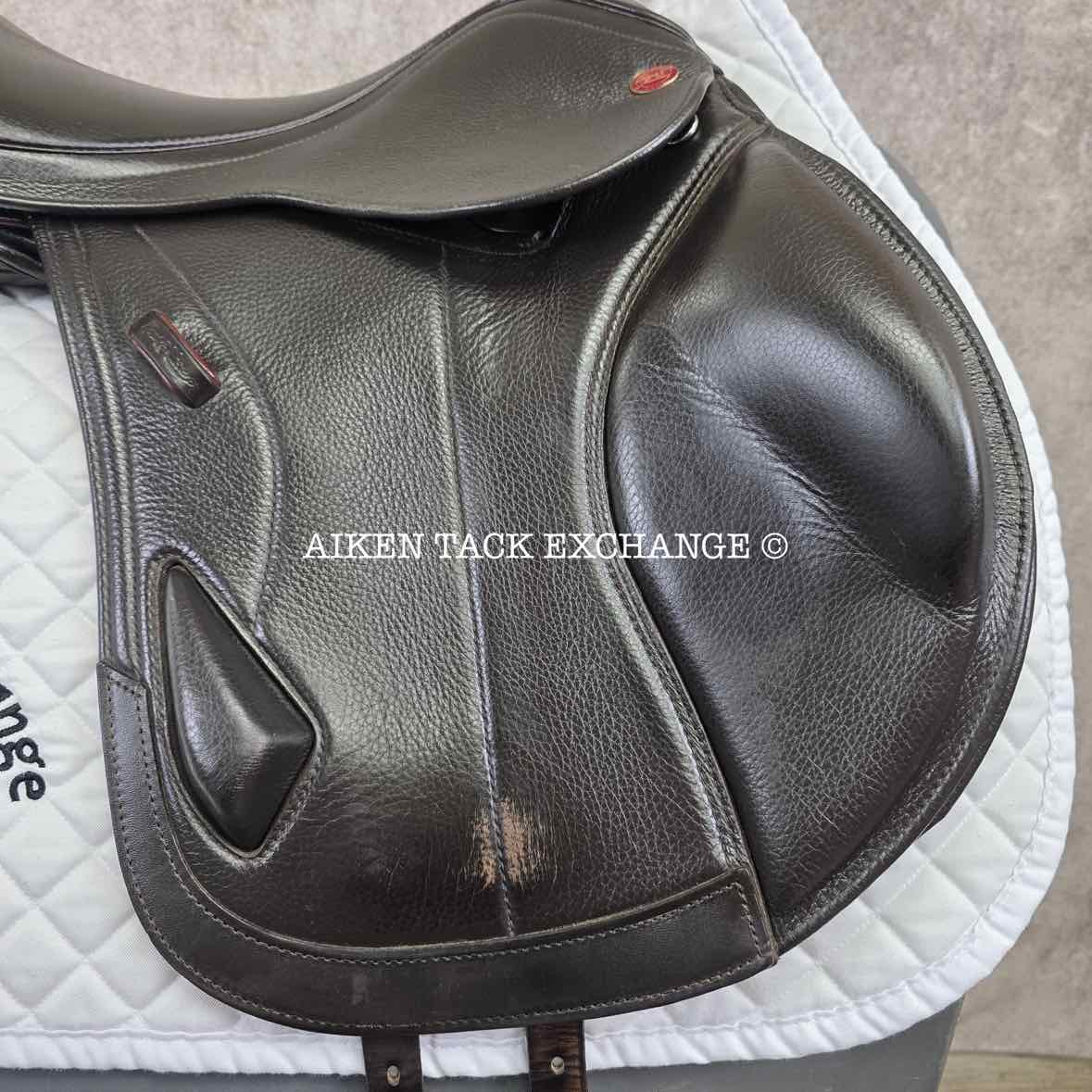 2023 Kent & Masters Competition Series Monoflap XC Jump Saddle, 17.5" Seat, Adjustable Tree - Changeable Gullet, Wool Flocked Panels