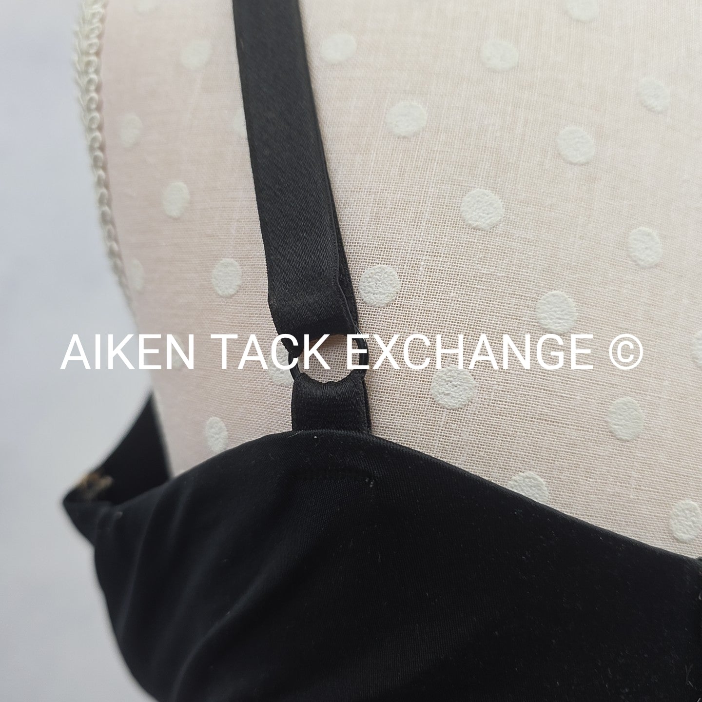 Victoria's Secret Wireless Balconette Push-Up Bra, Size 38DD