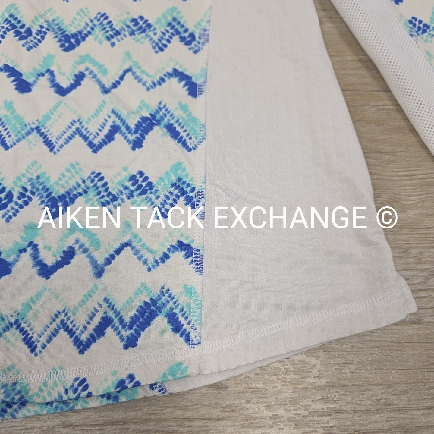 San Soleil Long Sleeve Sun Shirt, Size Medium