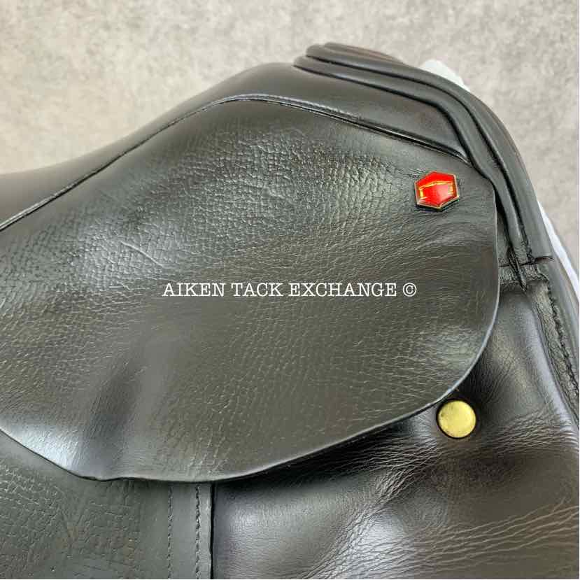 **SOLD** 2007 Albion SL Dressage Saddle, 17.5" Seat, Wide Tree, Wool Flocked Panels