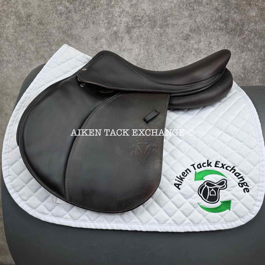 **SOLD** 2015 Voltaire Palm Beach Close Contact Jump Saddle, 17" Seat, 2A Flap, Medium Wide Tree, FIN Panels
