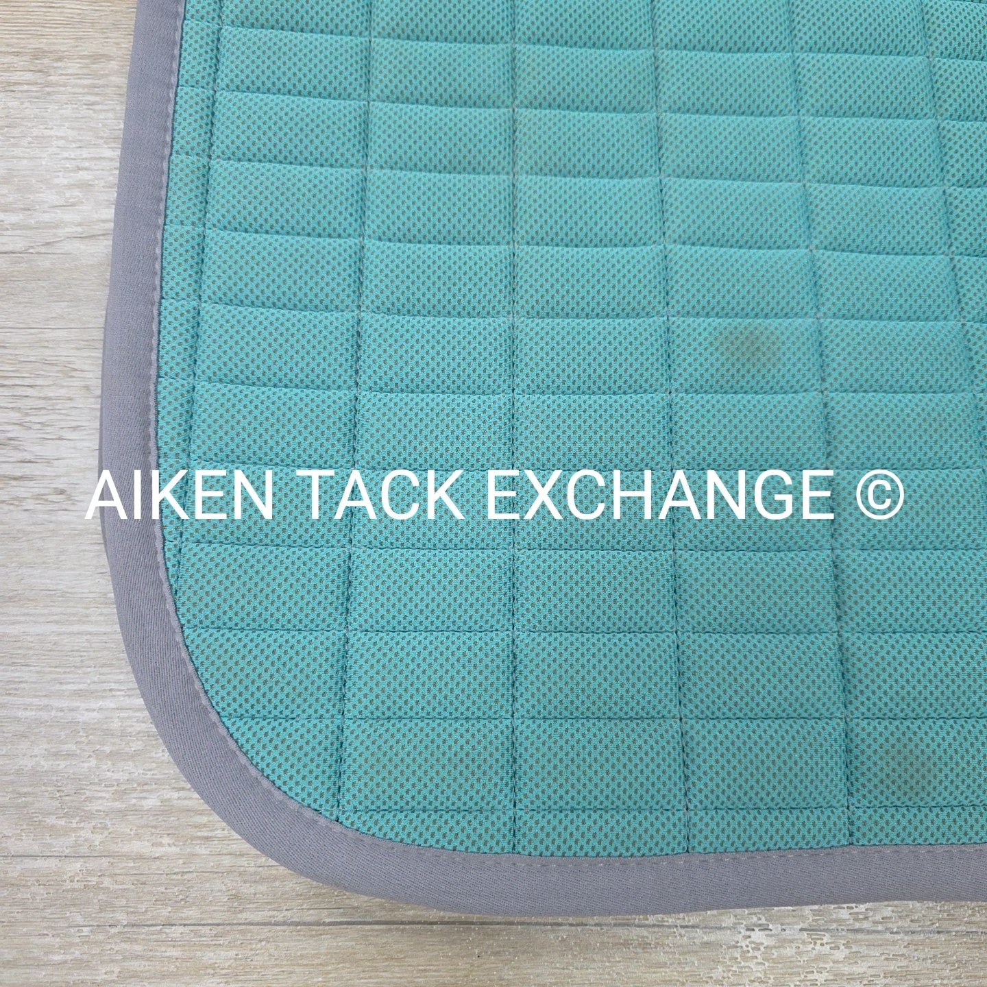 LeMieux Close Contact Square Jump Saddle Pad, Large