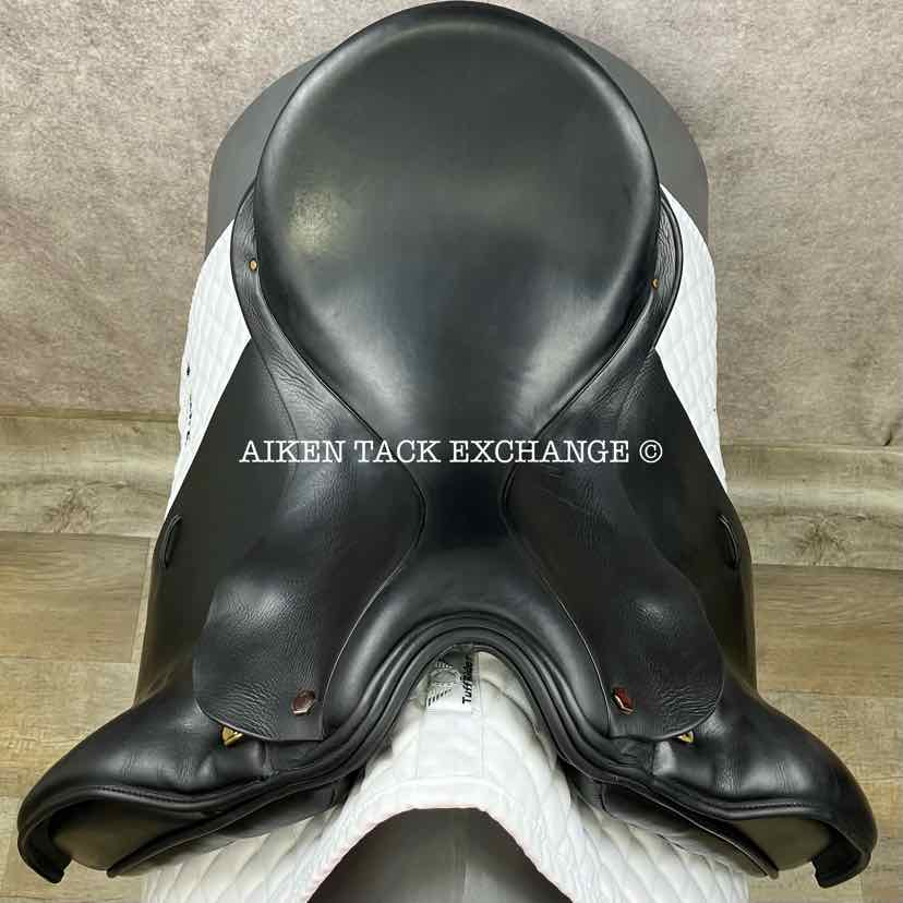 **SOLD** Albion SLK Dressage Saddle, 17.5" Seat, Medium Wide Tree, Wool Flocked Panels