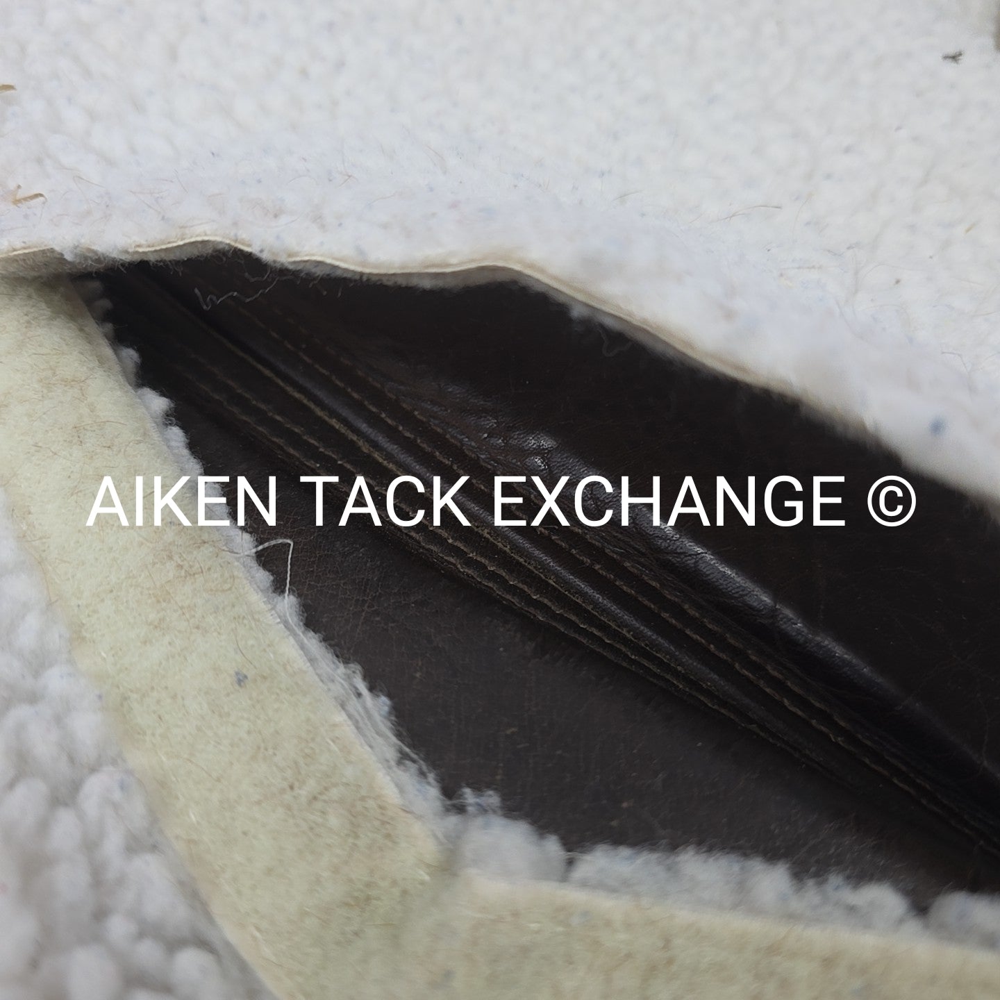 SaddleRight English Glove Leather Half Pad with Fleece Cover