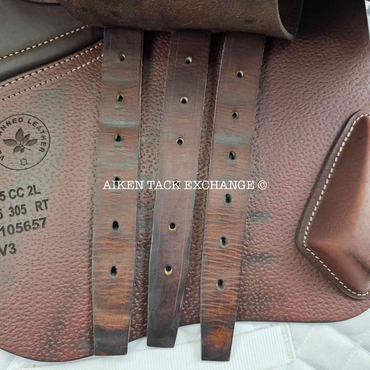 2023 CWD SE03 Close Contact Jump Saddle, 16.5" Seat, 2L Flap, Medium Tree, Foam Panels, Full Buffalo Leather