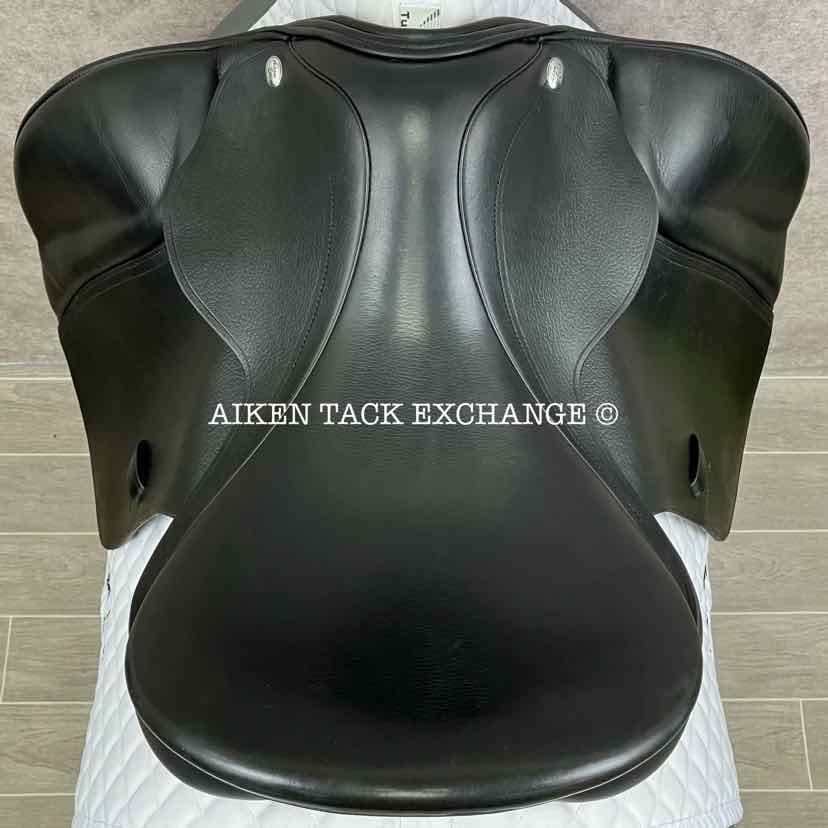 **SOLD** Adam Ellis Style Dressage Saddle, 18" Seat, M/MW Tree, Wool Flocked Panels