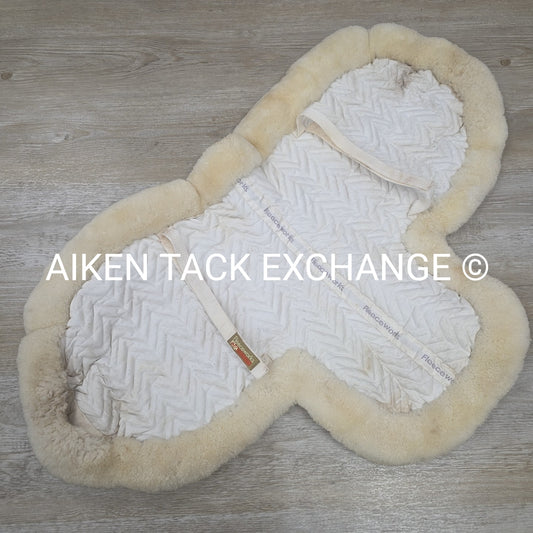 Fleeceworks Sheepskin Field HUnter Fox Hunter Pad with Front Roll & Full Trim
