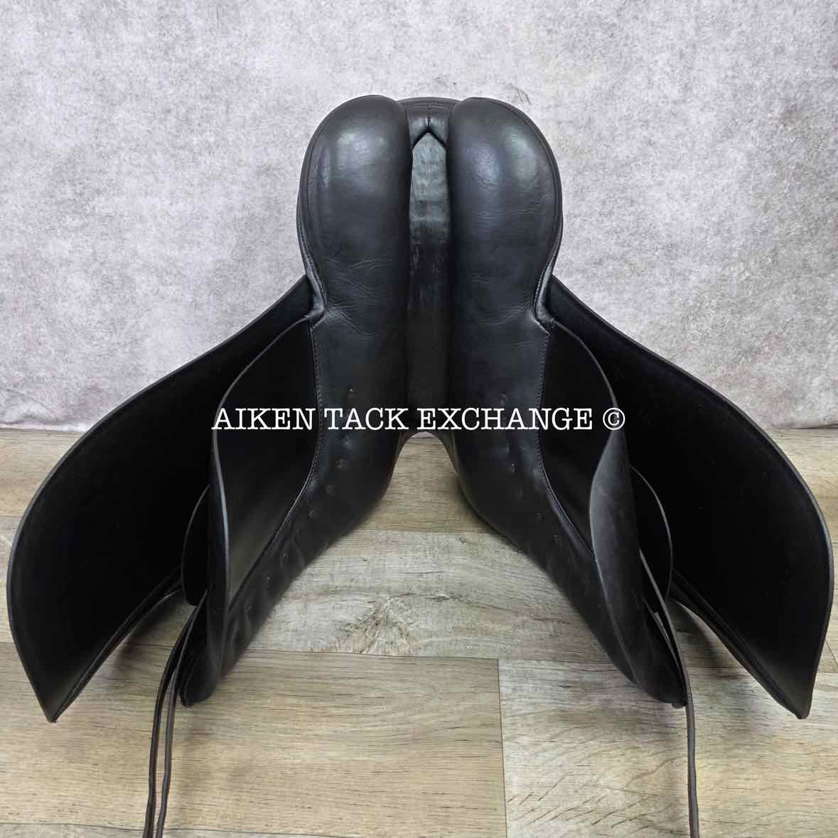 1995 Passier Patron Dressage Saddle, 17.5" Seat, Medium Tree, Wool Flocked Panels