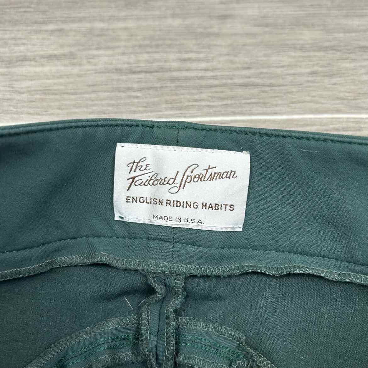 Tailored Sportsman Trophy Hunter Knee Patch Breeches, Size 28 R