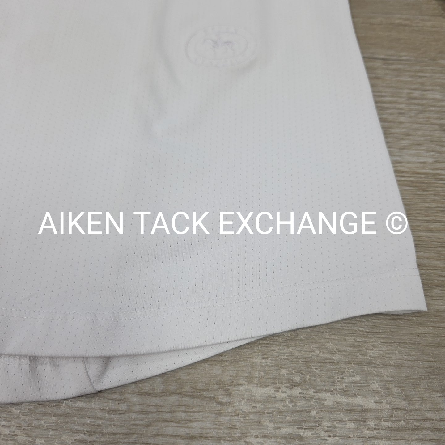 Essex Classics Talent Yarn Long Sleeve Sun Shirt Show Shirt, Small (blemishes)