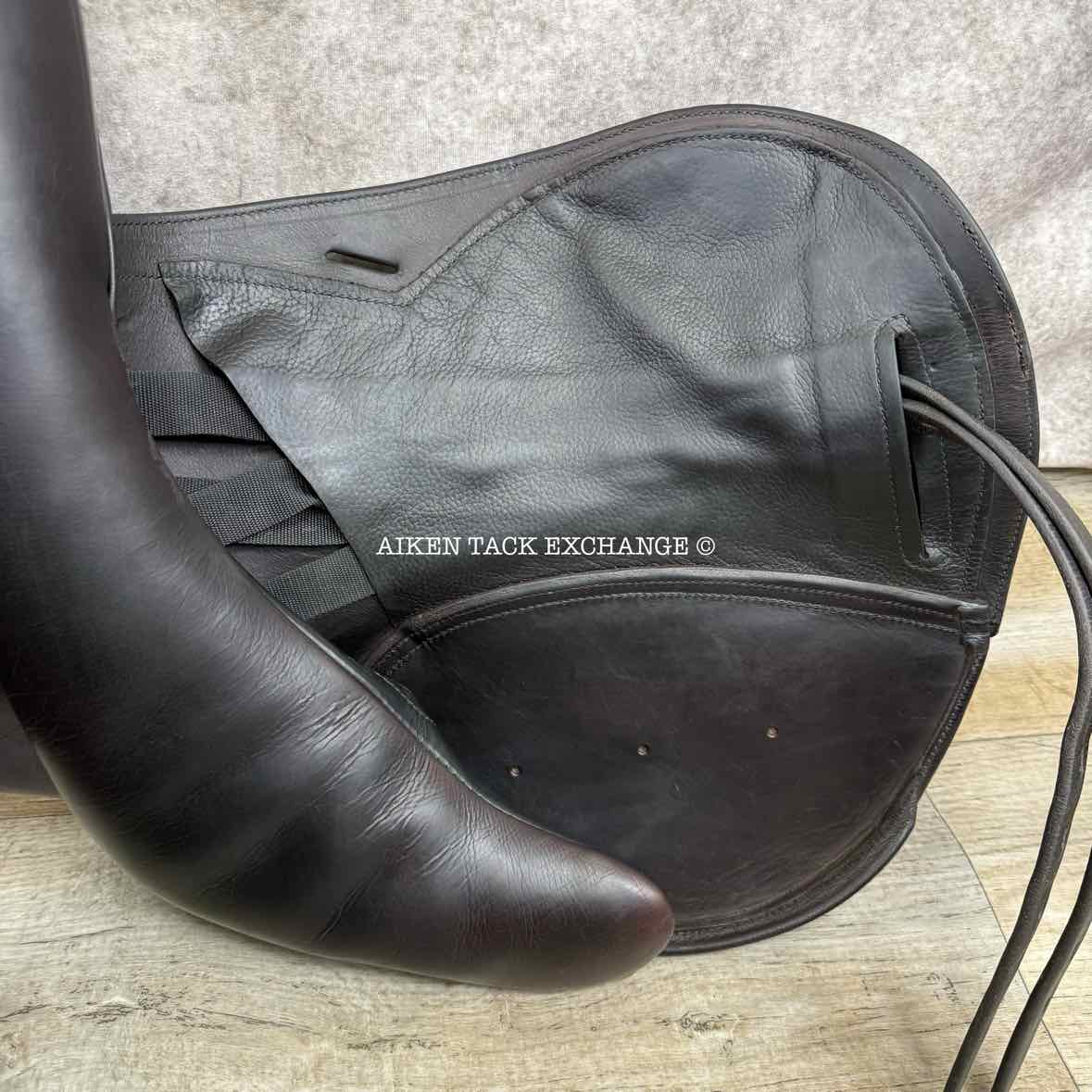 2013 DK Saddlery Liberty Monoflap Jump Saddle, 18" Seat, M/MW Tree, Wool Flocked Panels