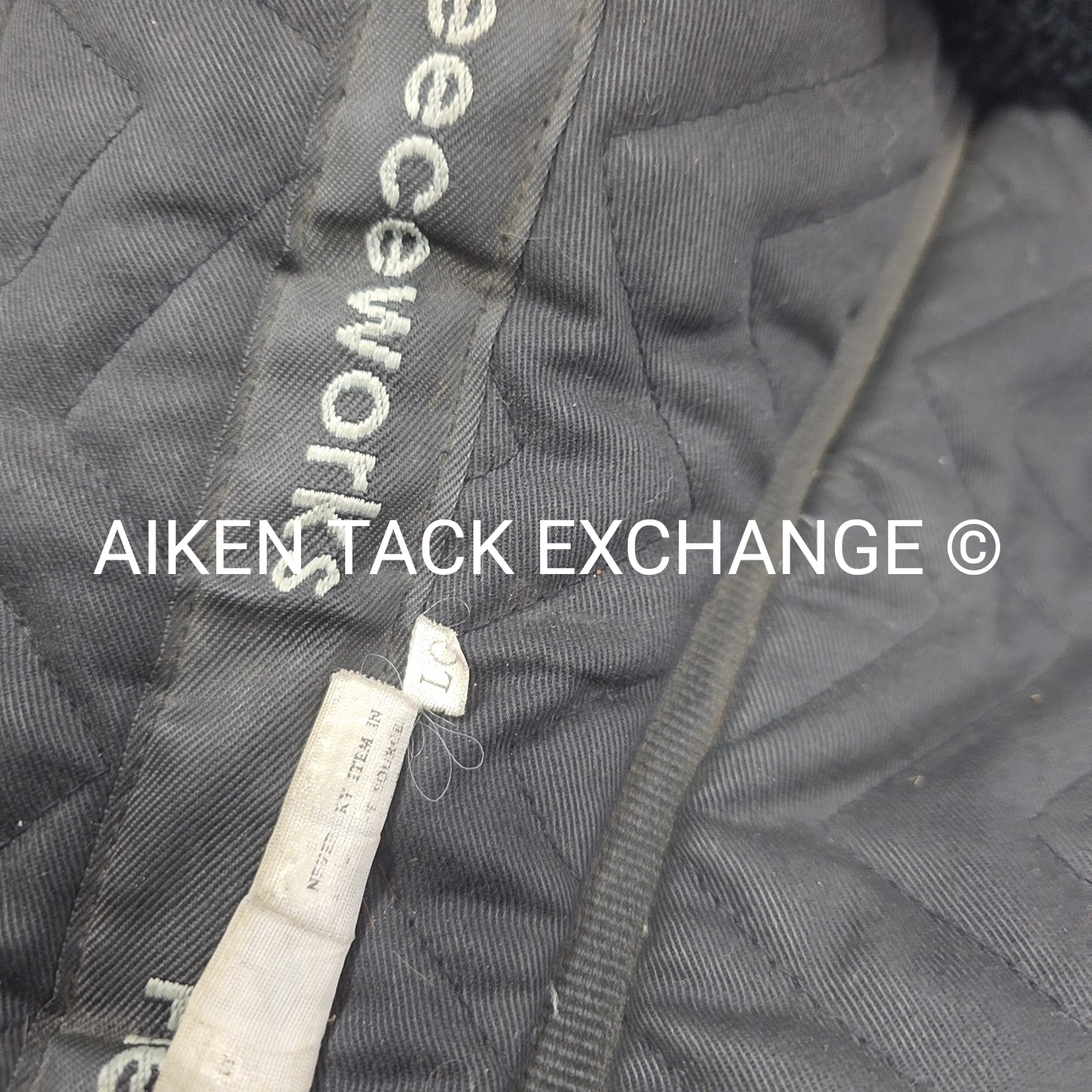 Fleeceworks FXK Half Pad with Rolled Edges, Size Large