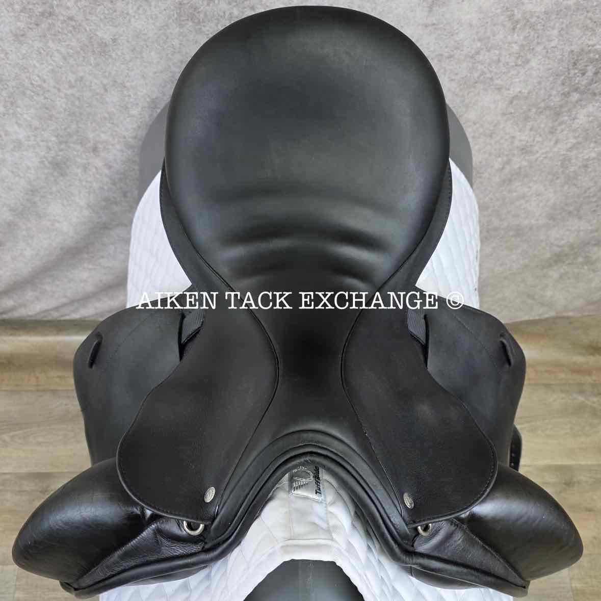 **SOLD** 2012 Custom Saddlery Icon Flight Monoflap Dressage Saddle, 17.5" Seat, Adjustable Tree, Wool Flocked Panels