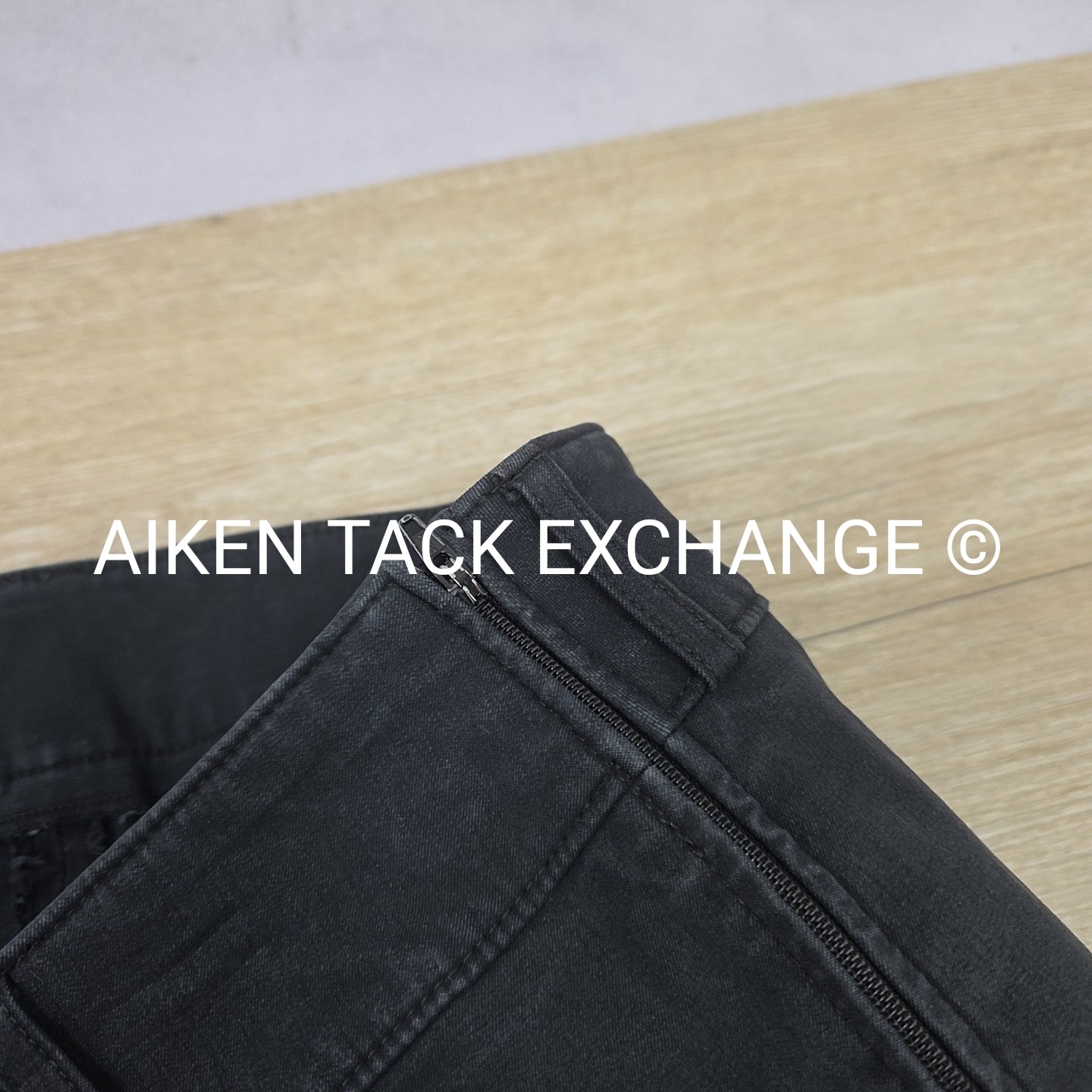 Tailored Sportsman Trophy Hunter Knee Patch Breeches, Size 36