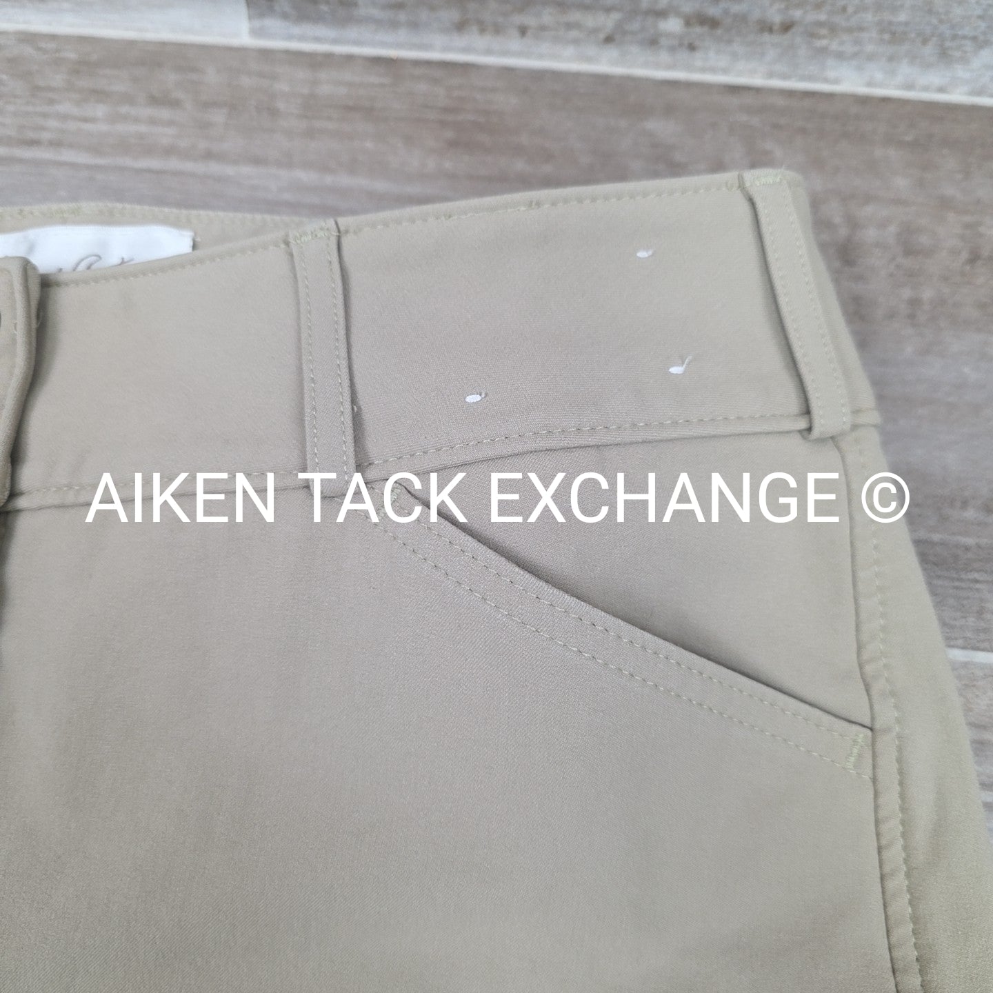 Tailored Sportsman Trophy Hunter Knee Patch Breeches, Size 30 R