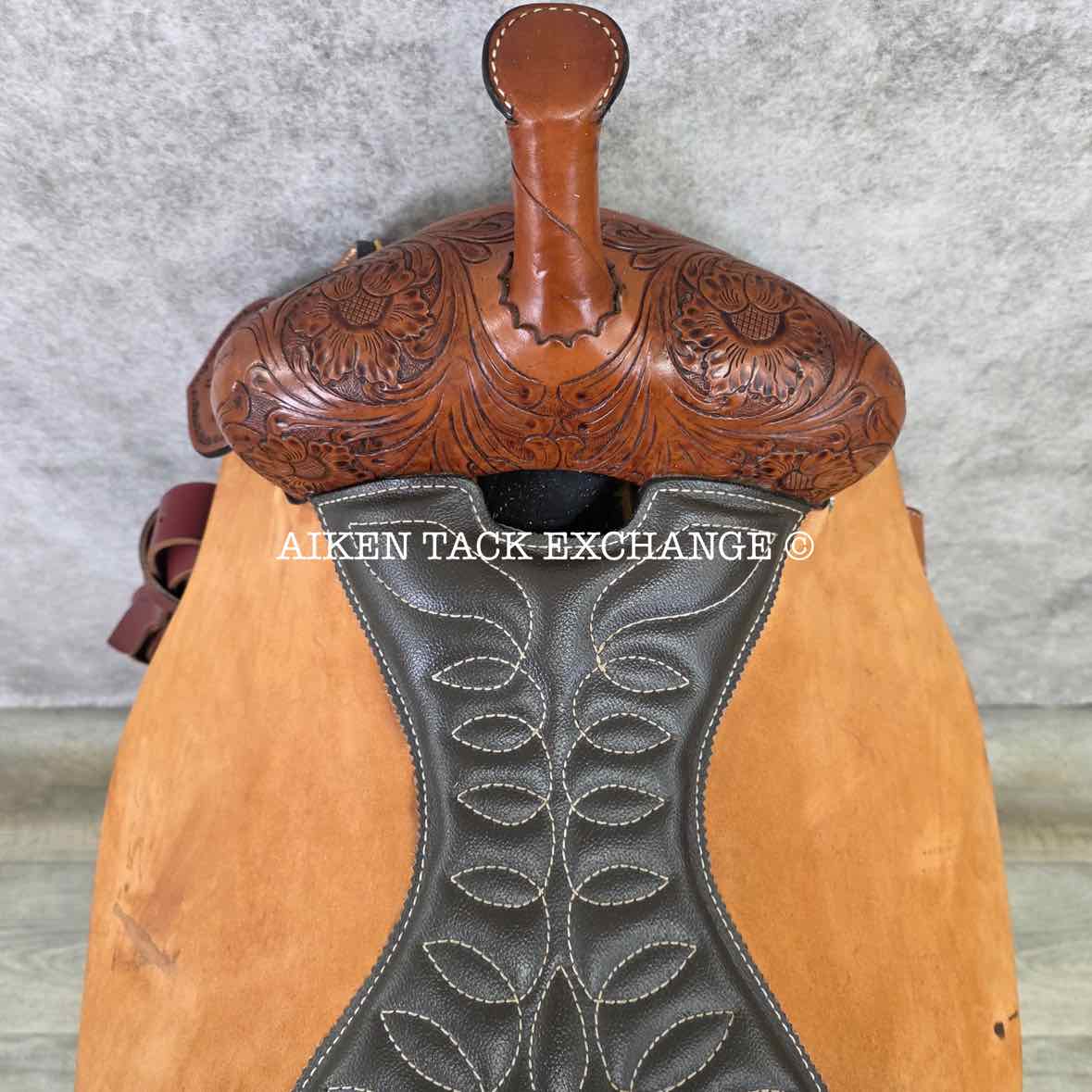 Circle J Western Saddle, 17" Seat, Regular Tree - Semi QH Bars