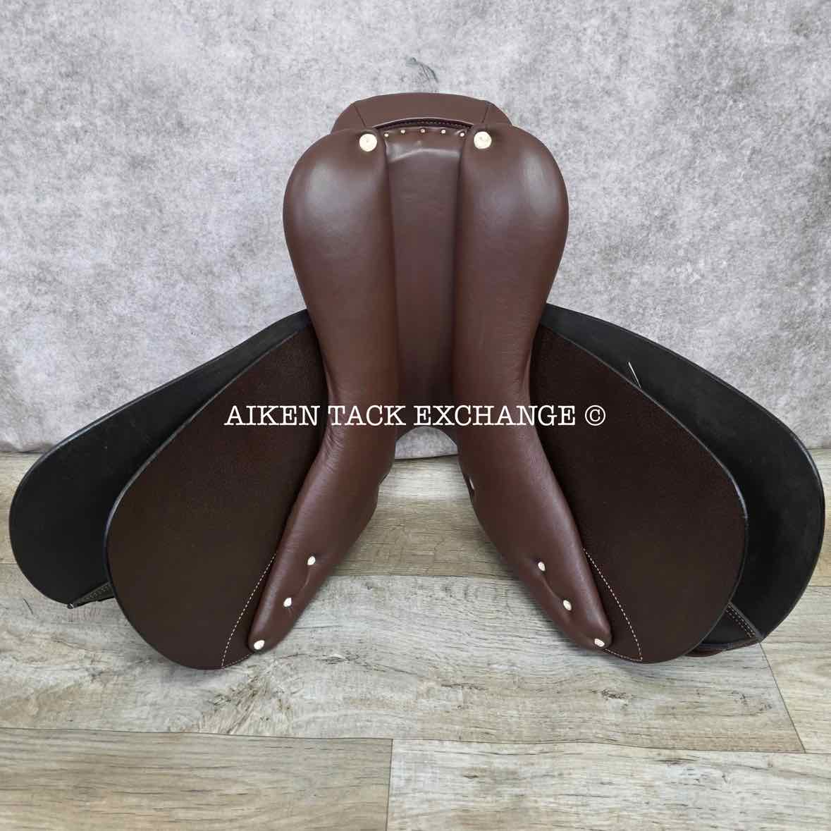 HDR - Henri de Rivel Novice Club Close Contact Jump Saddle, 15" Seat, Regular / Medium Tree, Foam Panels