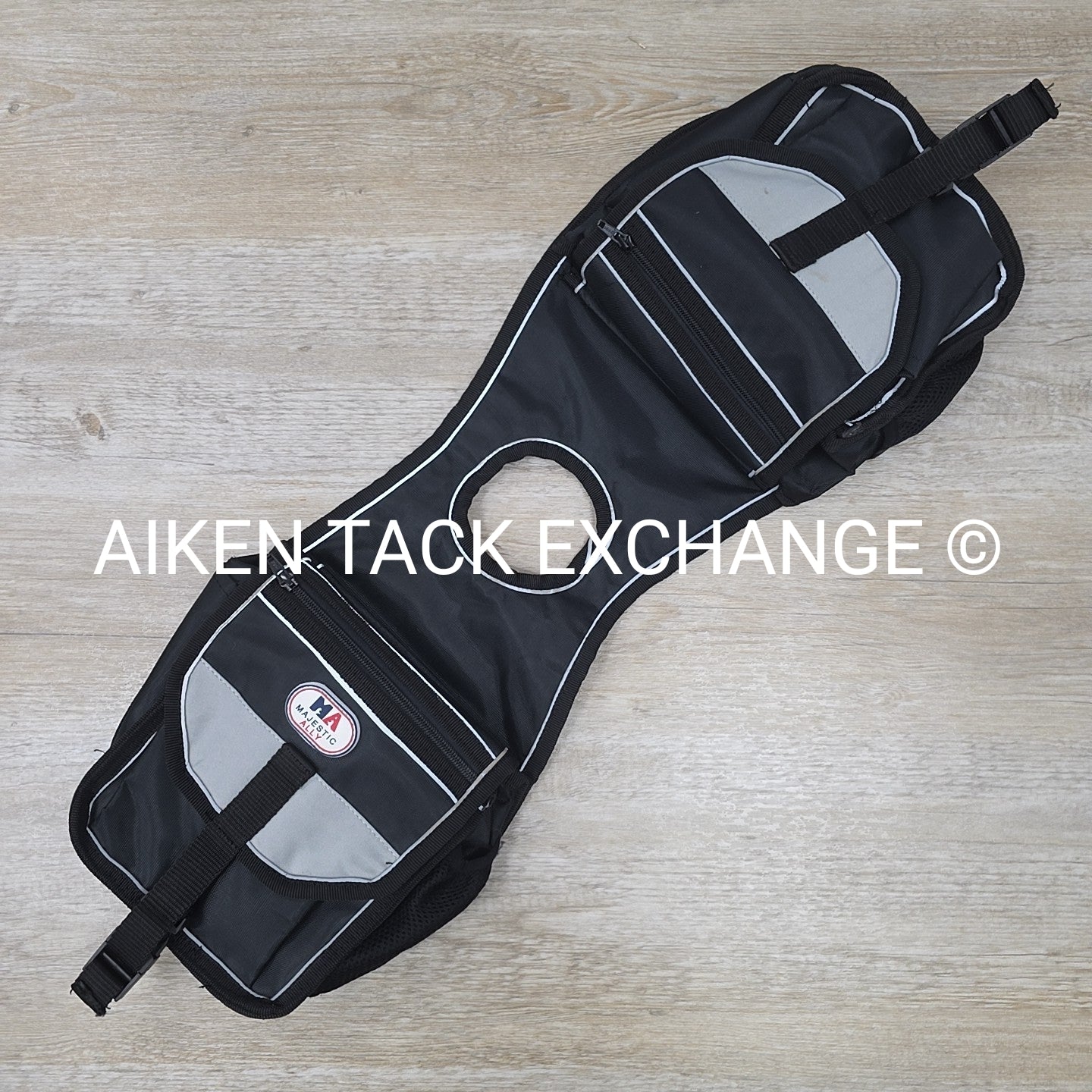 Majestic Ally Nylon Insulated Multi-Compartment Saddle Bag for Horn