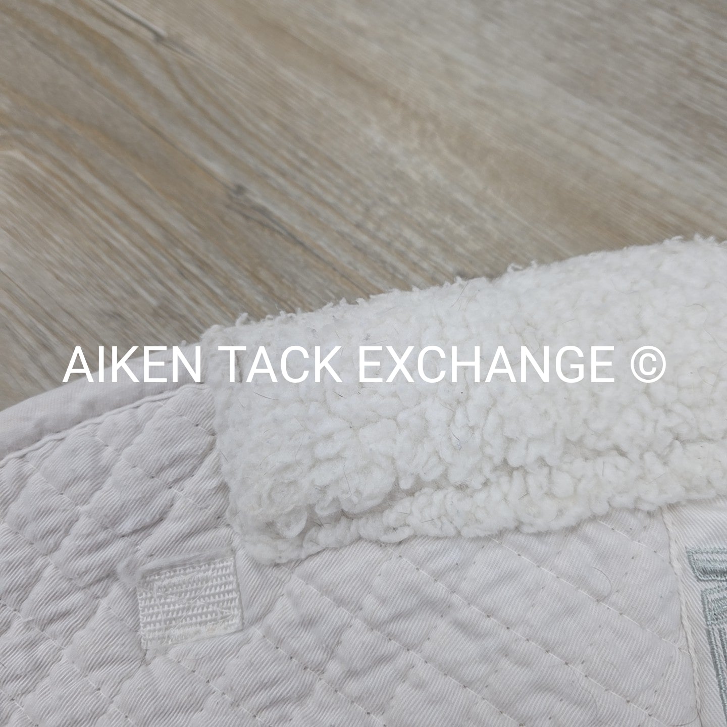 Roma Fleece Half Pad