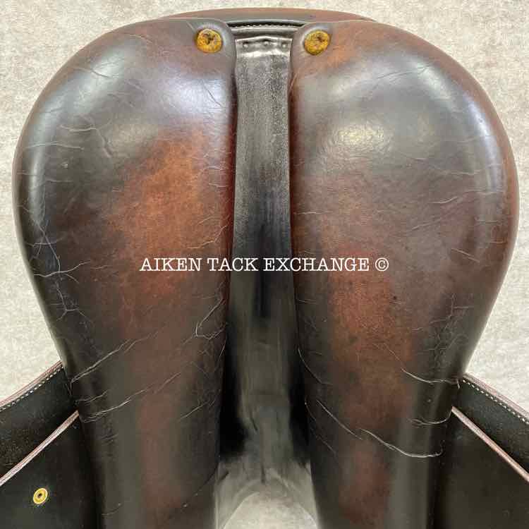**SOLD** 1995 PJ by Bruno Delgrange Close Contact Jump Saddle, 16.5" Seat, Short Flap, Medium Tree, Foam Panels