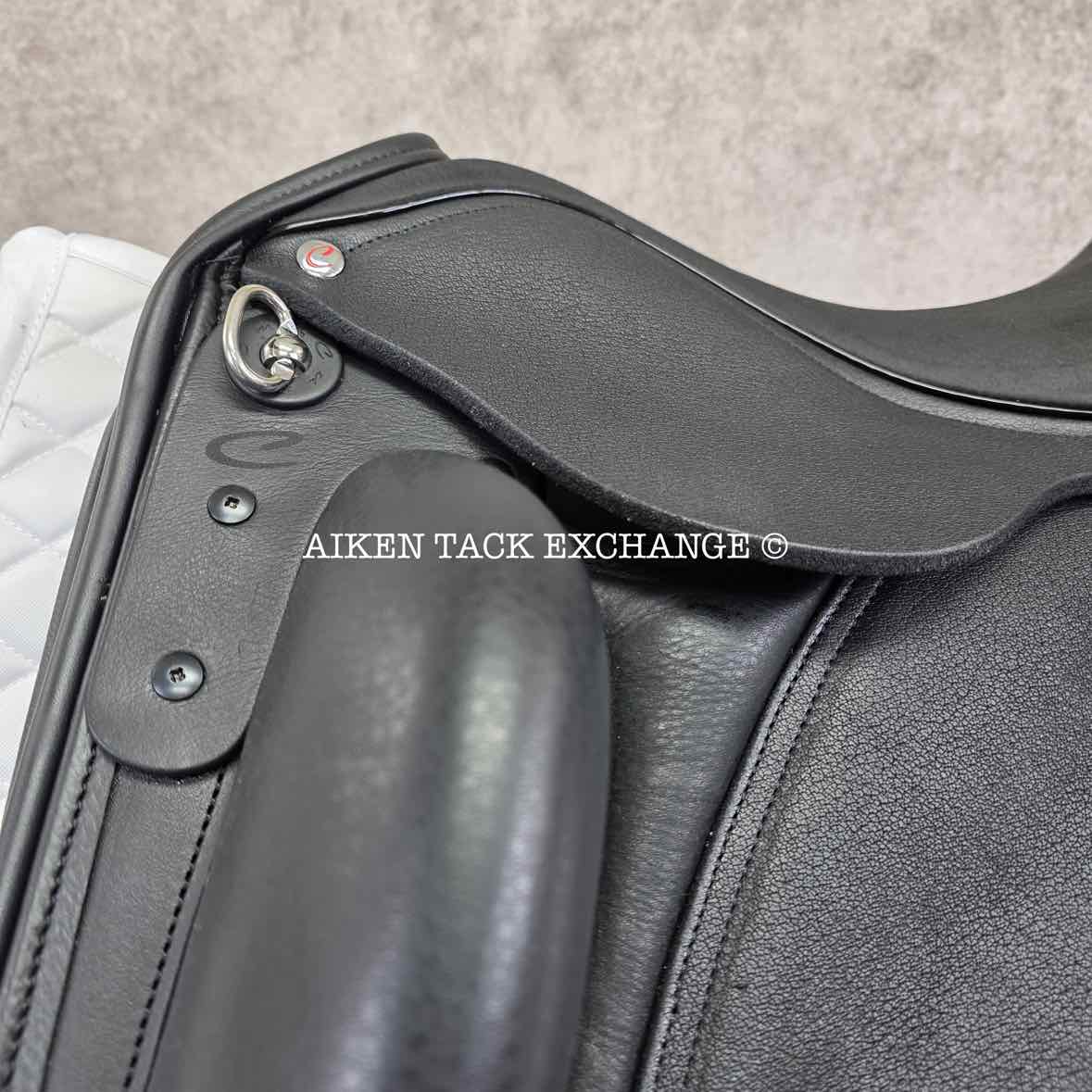 2025 Custom Saddlery Wolfgang Constanze 2 Monoflap Dressage Saddle, 17.5" Seat, Adjustable Tree, Wool Flocked Panels