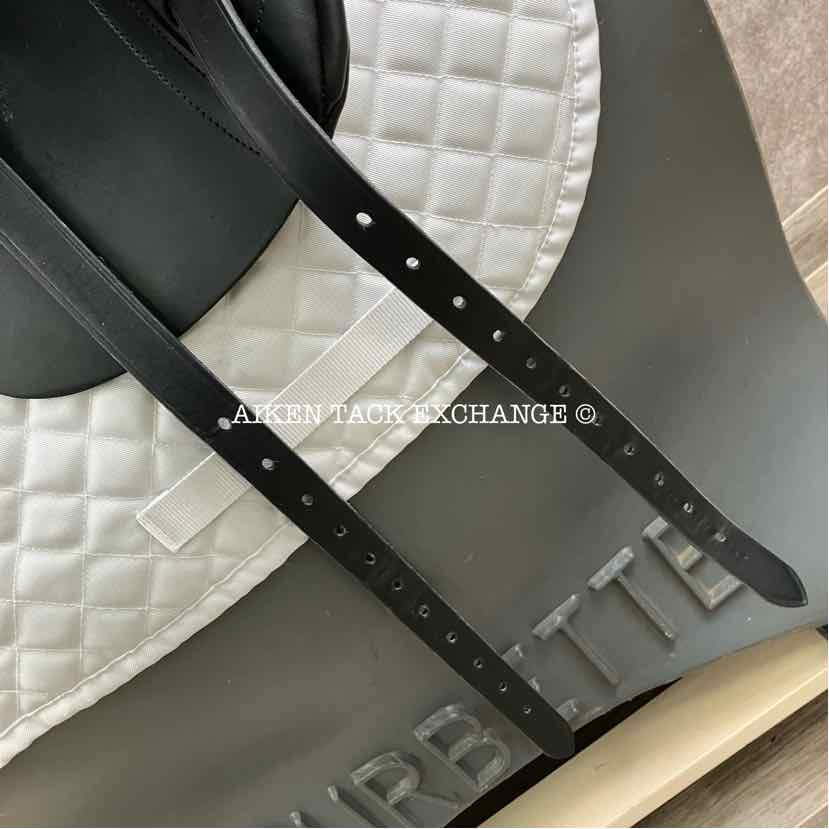 2023 Custom Saddlery Wolfgang Solo Dressage Saddle, 17.5" Seat, Adjustable Tree, Wool Flocked Panels