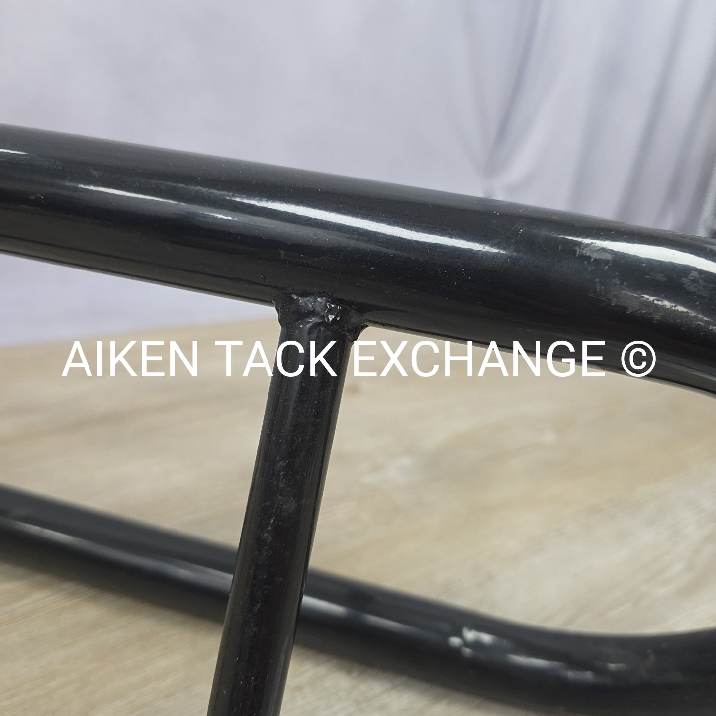 Metal Wall Mount Saddle Rack